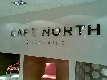 Akrylbokstäver, akryllogotyp, plastbokstäver, plexiglas, plexiskylt, akrylskylt_Laserskärning_Plast_Akryl_Plexi