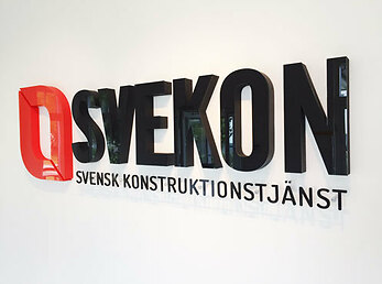 Akrylskylt_Plexiskylt_Plastskylt_Plastbokstäver_Laserskärning