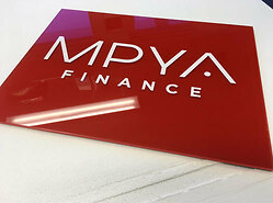 Akrylbokstäver, akryllogotyp, plastbokstäver, plexiglas, plexiskylt, akrylskylt_Laserskärning_Plast_Akryl_Plexi