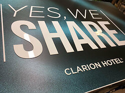 Plexi_Plexiskylt_Plastskylt_Akryl_Plastbokstäver_Laserskärning