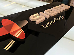 Plexi_Plexiskylt_Plastskylt_Akryl_Plastbokstäver_Laserskärning